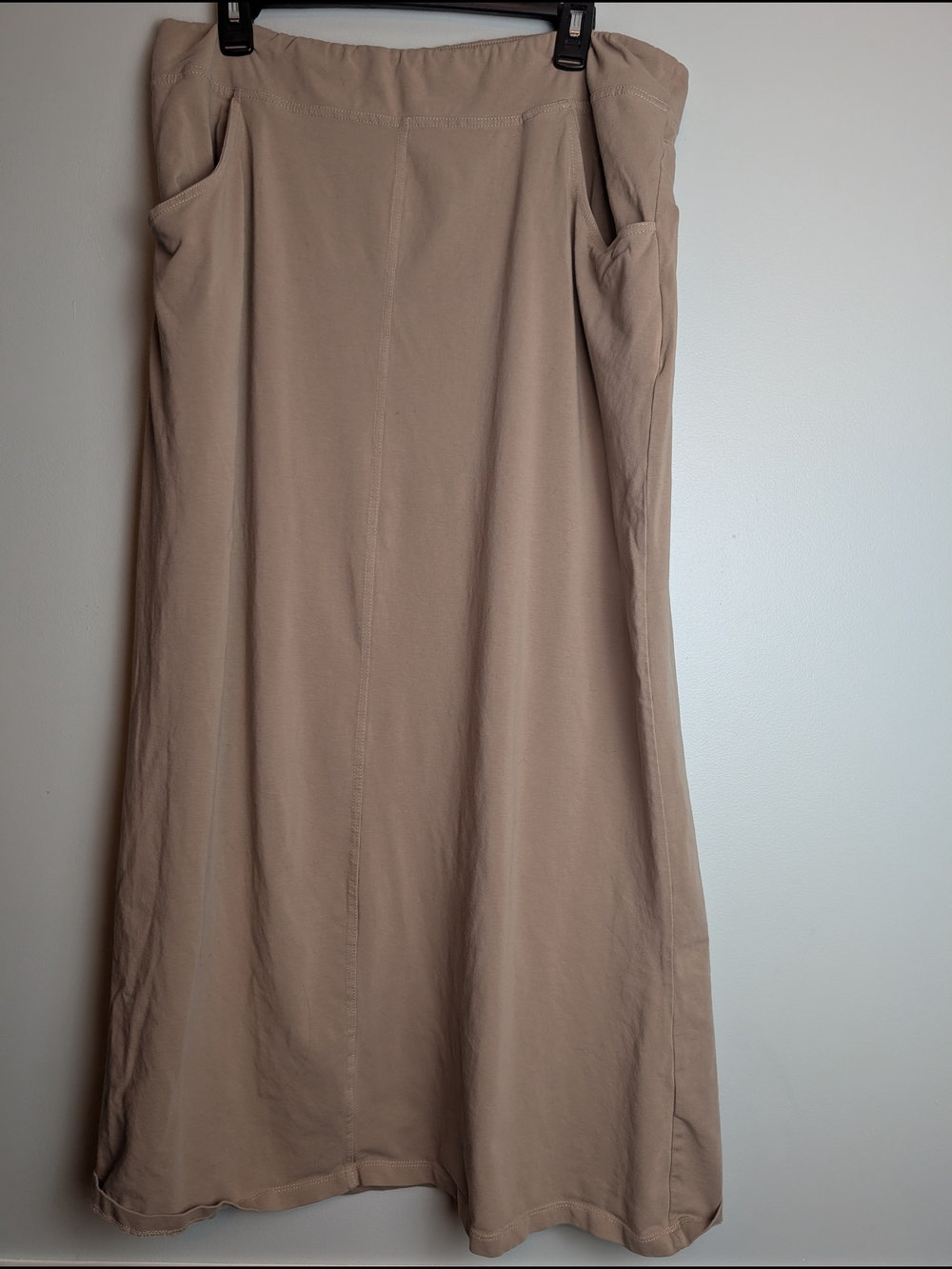 Donna Morgan Neutral Beige Maxi Skirt with Pockets